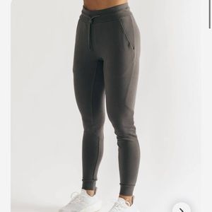 Alphalete - Identity Jogger - Iron Ore - S